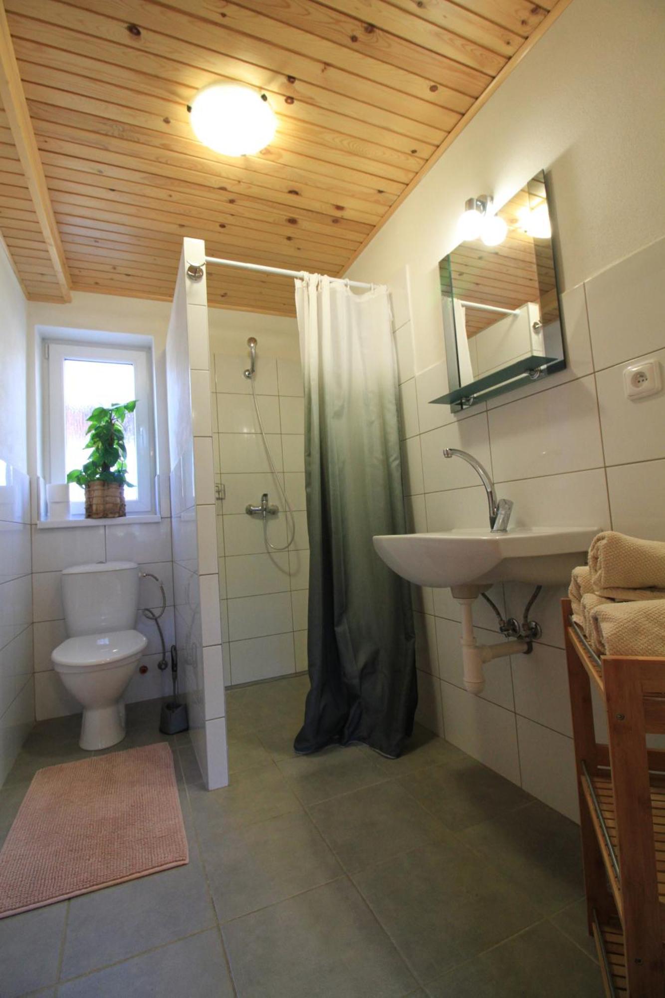 Eden Guest House Brezno Exterior photo