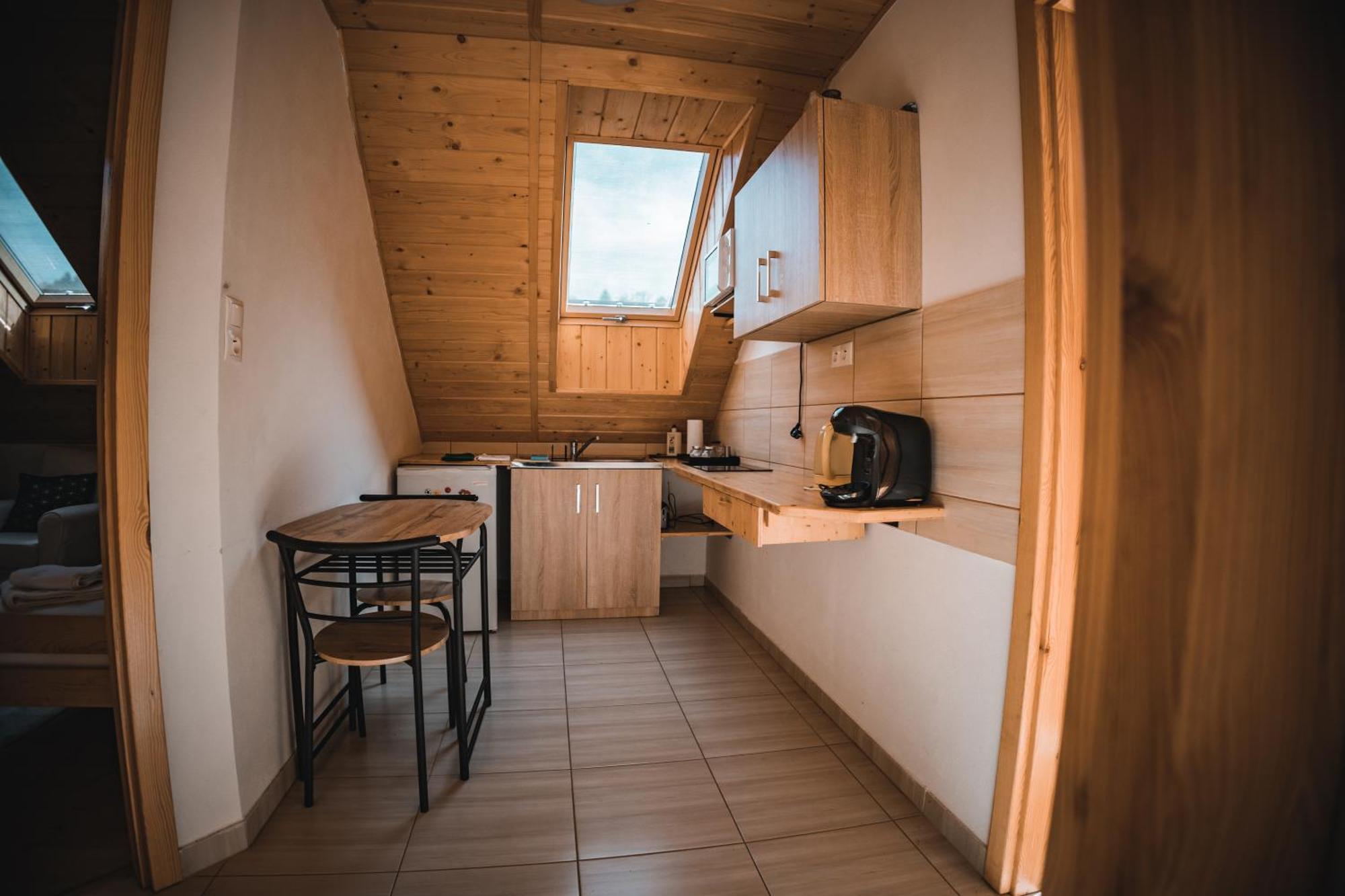 Eden Guest House Brezno Exterior photo